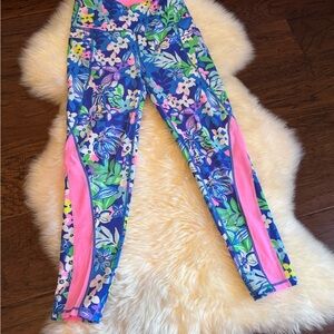 Lilly Pulitzer Blue and Pink Leggings Vibrant Athletic Wear